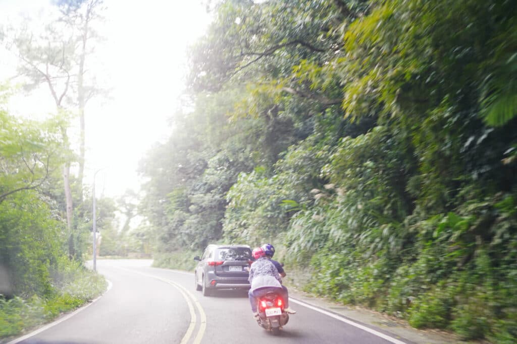 Road to Yangmingshan